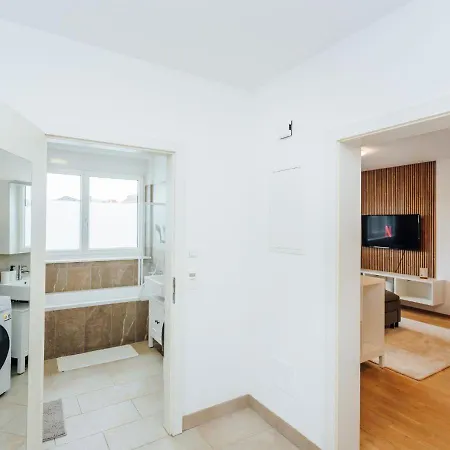 Zentral Gelegenes Nahe Altstadt & Messe Graz